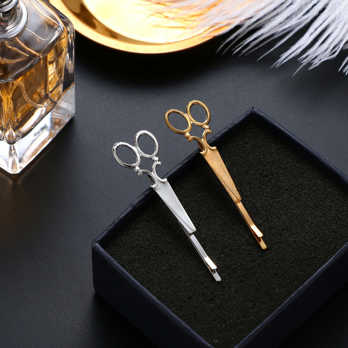 Scissor clip Pack of 2 (Both Colour)