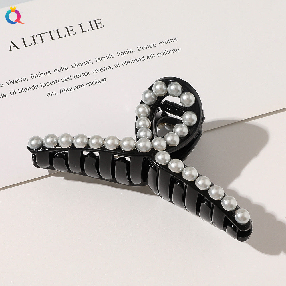 Pearl Claw Clip