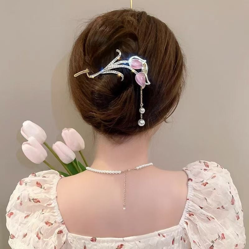 Tulip Rhinestone Banana Clip