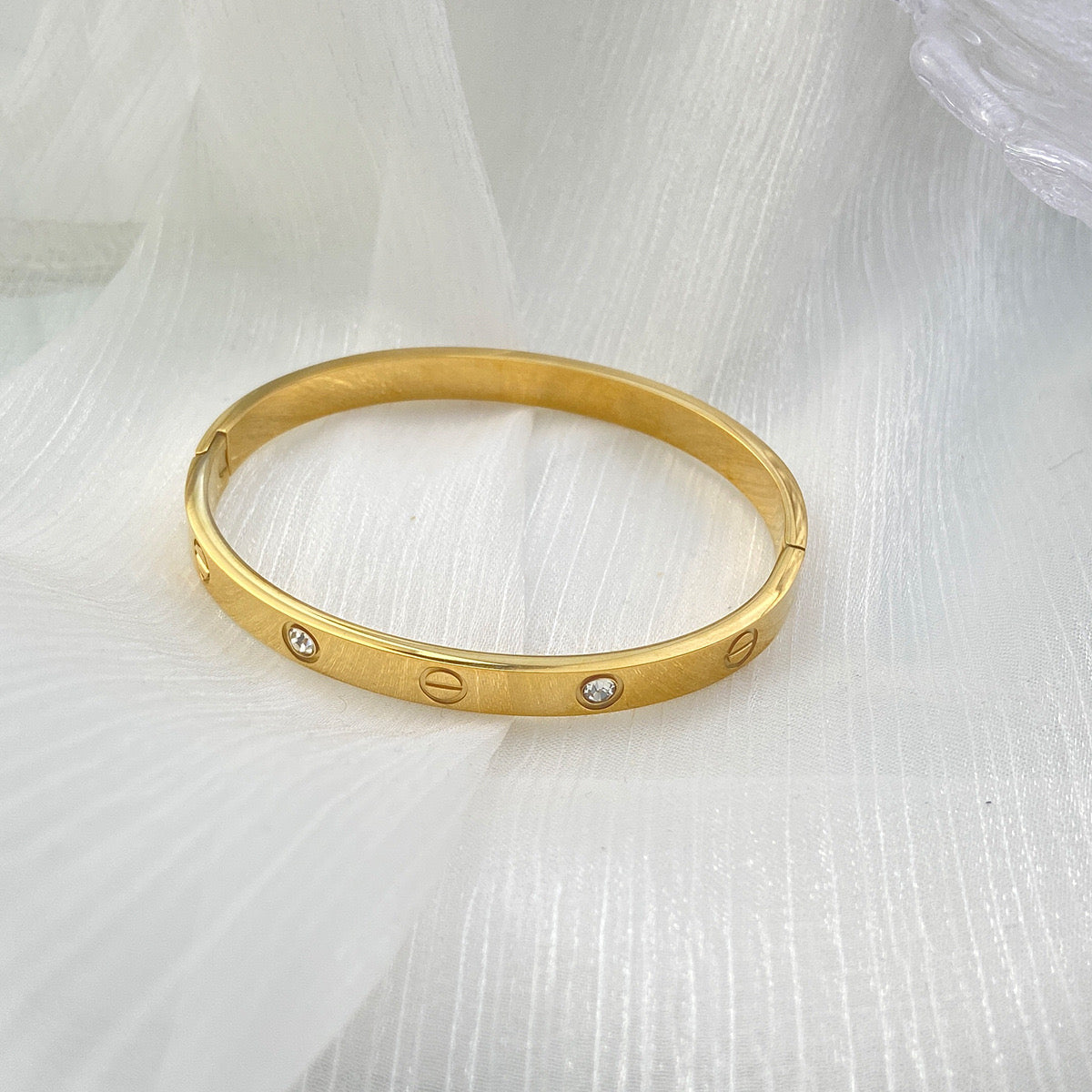 Stainless steel bracelet