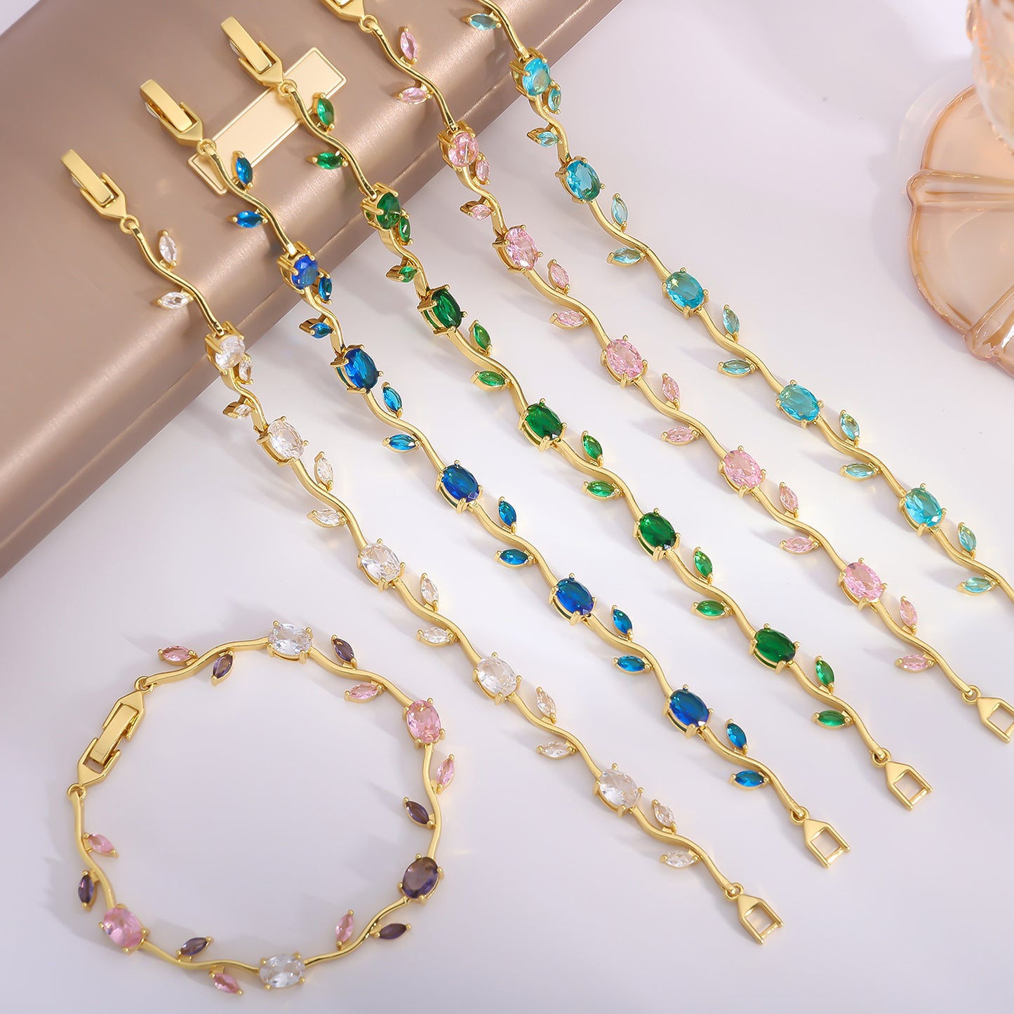 Tulip Bud Gemstone Bracelet (Pack of 1)