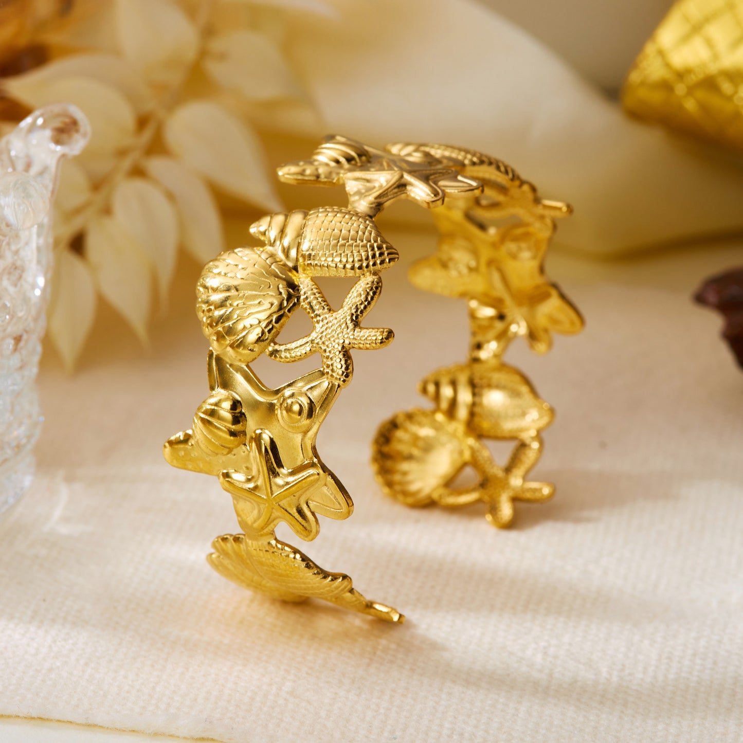 Anti-Tarnish Gold-Plated Bracelet Random Design– Pack of 1