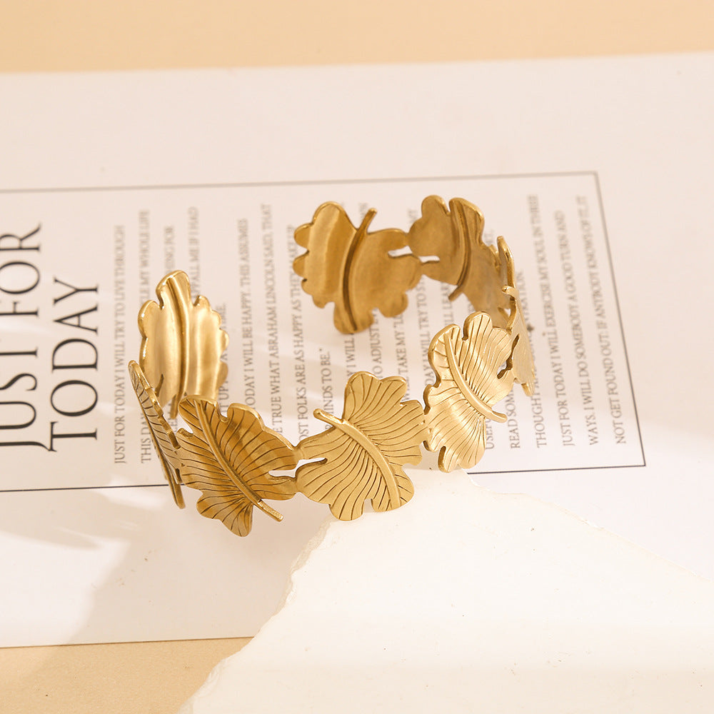 Anti-Tarnish Gold-Plated Bracelet Random Design– Pack of 1