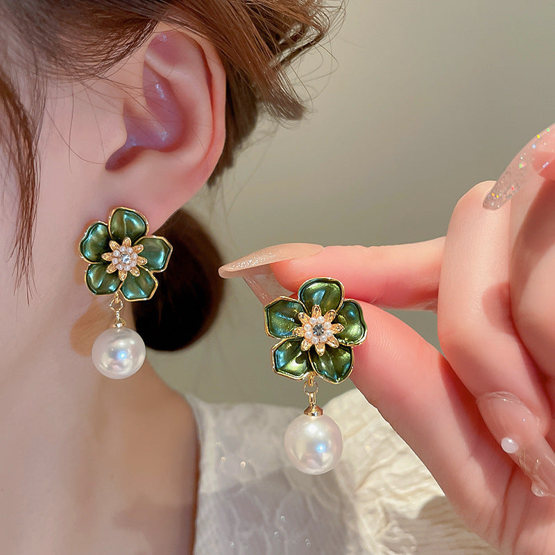 Green Emerald pearl drop earring