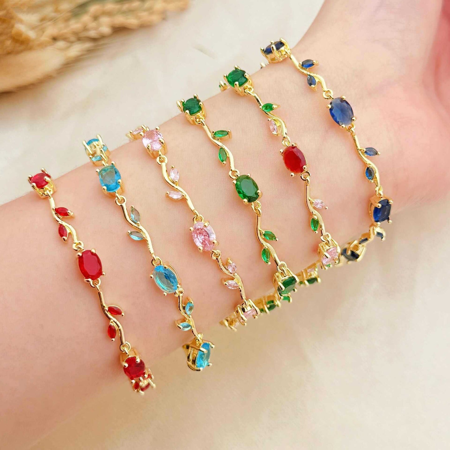 Tulip Bud Gemstone Bracelet (Pack of 1)
