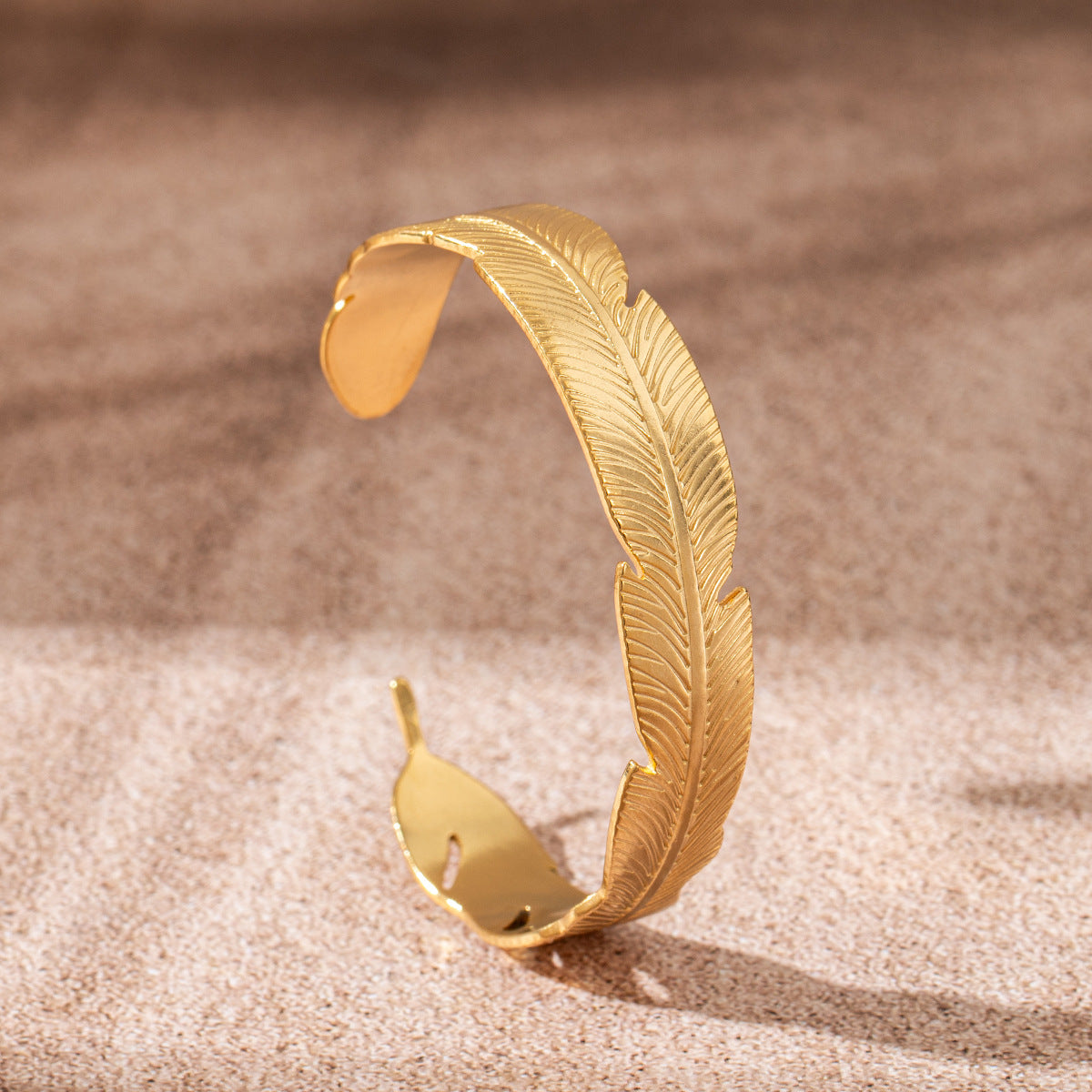 Anti-Tarnish Gold-Plated Bracelet Random Design– Pack of 1